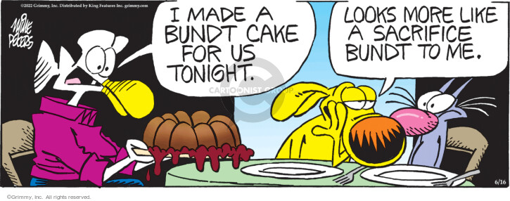 I made a bundt cake for us tonight. Looks more kike a sacrifice bundt to me.
